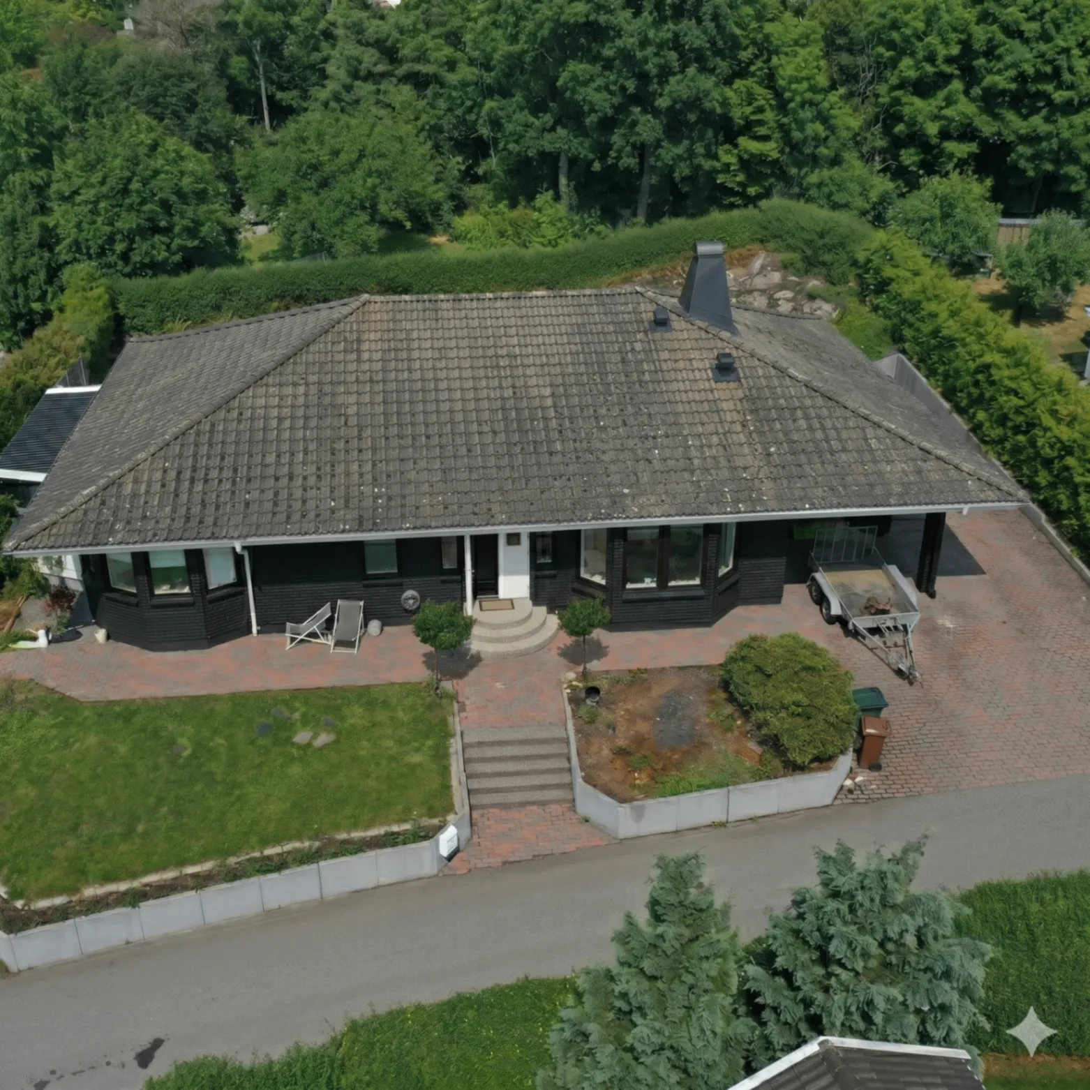 Betongtak på Lidingö – taktvätt – före