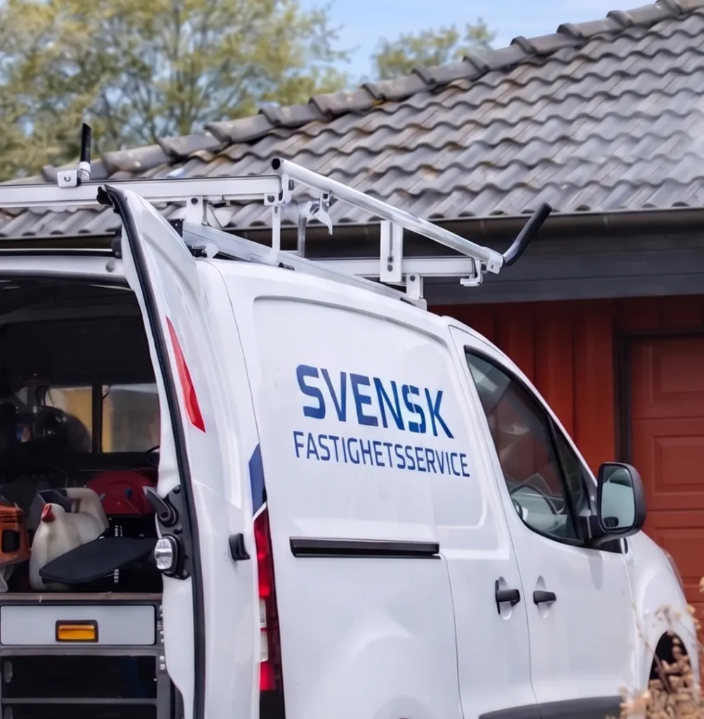 Taktvätt av villatak – Svensk Fastighetsservice